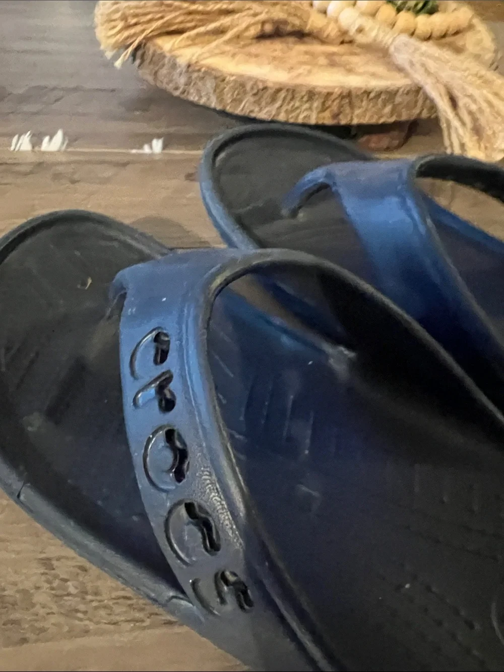 CROCS Navy Blue Classic Flip Sandals